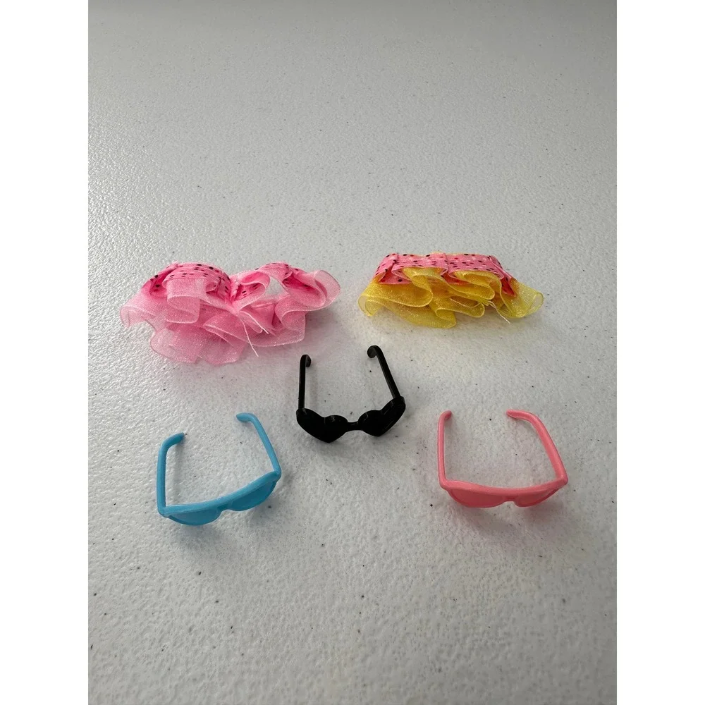 Small Desk Goose Outfits Hat Swimming Circle Glasses Skirts Set Summer Beach Toy